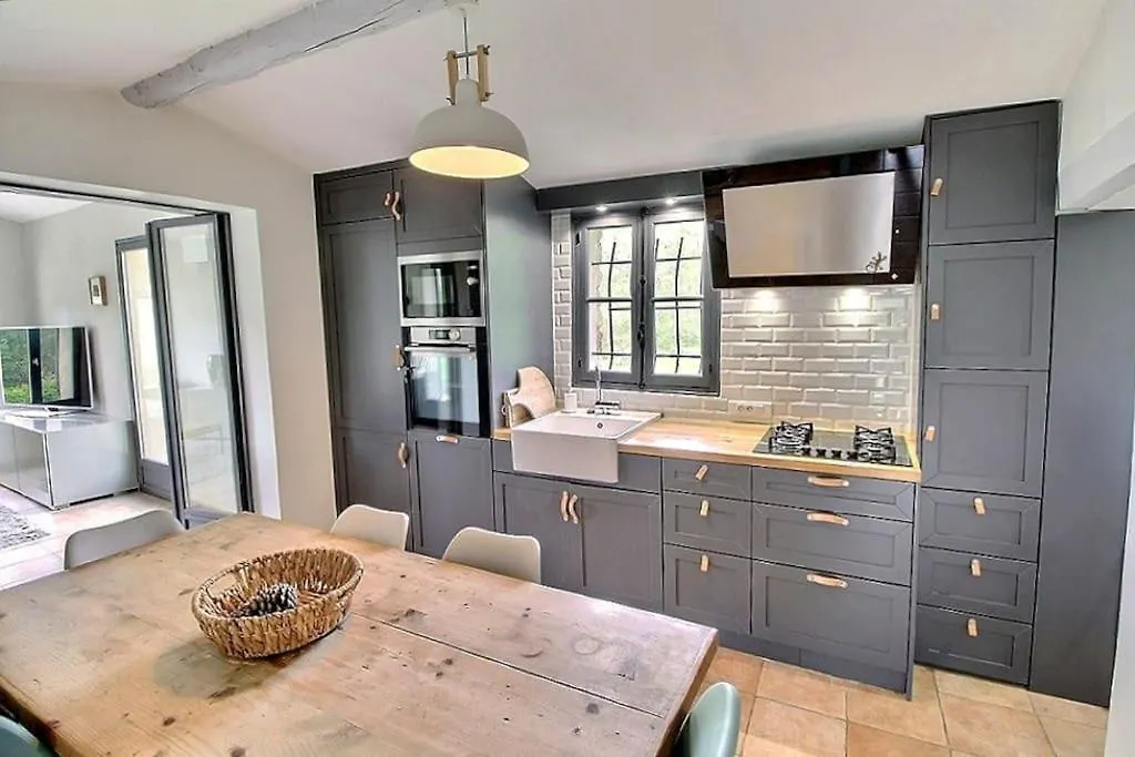 Holiday home Mazet Avec Piscine, Vue Ventoux Villa Crillon-le-Brave